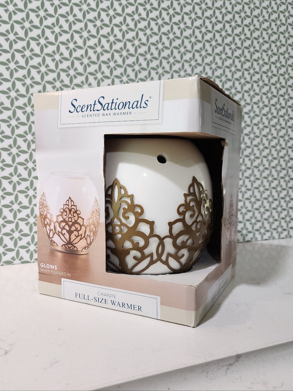 Brand New Scentsationals Full-Size Ceramic Wax Warmer in White and Gold